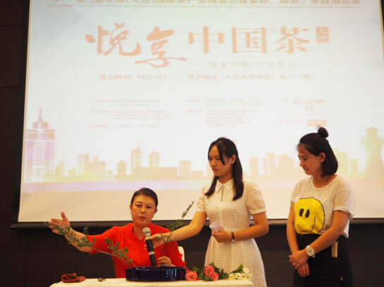 廣州戲劇迷在家門口就能過節(jié)(圖3) 廣州戲劇迷在家門口就能過節(jié)(圖3)