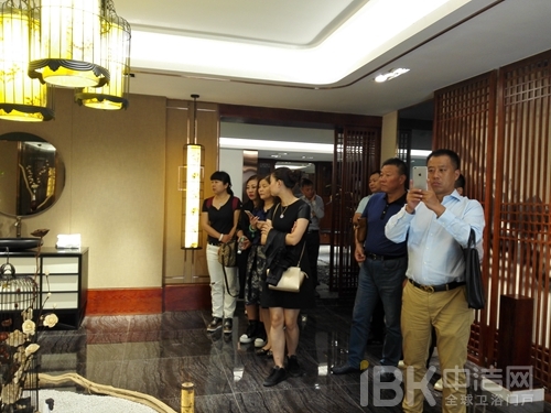 心海伽藍展廳全新亮相，迎經(jīng)銷商考察團首批參觀